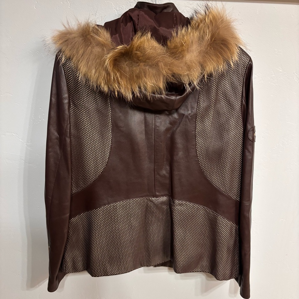 NWOT St. John Sport Choc Velvet Brown Leather Jacket w Raccoon Fur L/XL - Picture 5 of 16